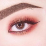 👀 #톰포드뷰티 #아프리칸바이올렛 #TomFordBeauty #AfricanViolet #렌즈스토리 … | Asian eye makeup, Korean makeup tips