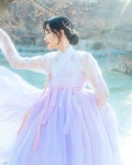 카카오채널 나나위드 정인 (2022) 다들 꽃피고들 가지만 전 사실 겨울한복도 좋아해요🧚🏻♀️ 특유의 맑음이 너무 예쁨🥹🖤 벗... 