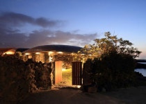 100년 넘은 제주도 돌집의 재탄생, 눈먼 고래-[ Z Lab ] Century_old farmhouse on Jeju Island gets a whale-inspired makeover