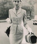 scarf Christian dior Fedoras Top hats Couture Flappers Wear a scarf Re… - 2020 | 복고 스타일, 1950년대 패션, 빈티지 옷