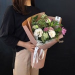 김지혜 kim님이 Flower에 올린 이미지 - 2020 | 꽃다발, 다육 식물, 드라이 플라워