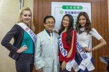 2016 SuperTalent 슈퍼탤런트 참가하는 세계각국의 미인들이 우리들한의원 방문하여 한방 치료를 받았습니다.. #파란그룹... 