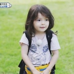 Pin page Gunhoo Park Naeun ( 건후 박 나은 ) on Instagram: “Ini tugas pertama Naeun memberikan tteok ke para tetangga di hari... 