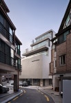 MEDIA EN MESSE OFFICE BUILDING/ JMY ARCHITECTS | 주거용 건축, 다세대 주택, 현대식 건물
