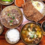 건더기 가득한 #소고기국밥 떡갈비랑 세트로 시키면 가성비도 굿❤️ #해운대맛집 #마린시티 #장윤조가마솥국밥 (마린시티3로 39 카이저빌... 