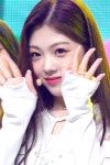 Pin by 𝙲𝚕𝚘𝚞𝚍𝚋𝚎𝚎_ on ~ 방과후 설렘 ~ in 2022 | Class