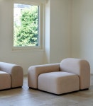 잭슨카멜레온 Pebble | Sofa - Soft - 잭슨카멜레온 | Minimalist sofa, Fabric sofa, Furniture