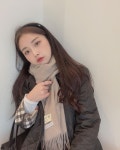 Instagram의 한지연님: “@depound 지승이 때문에 빠져버린 내 최애 드파운드에서 따뜻한 캐시미어머플러를 선물해주셨다•͈ᴗ•͈ 마침... 