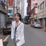 소윤 on Instagram: “누가 뭐래도 행복해💎💙✨” | 패션, 옷, 사람들