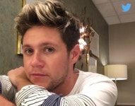 Pin page Niall Horan. ♡에 있는 핀