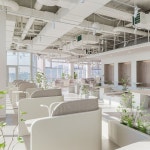 2월의 마지막 날 너무나 반가운 소식이😍 작년 아름다운 풍경을... @studiohade 의 디자인에 조경으로 함께 한 공간 새로운 워크스테이션으로... 