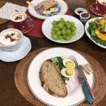 유쾌한 언니들과 ~ 유쾌한 브런치 타임~☕️💕 행복이 별거 있나요~ 이런게 행복이지요~ 맘 통하는 사람들과 ~ 함께하는... 