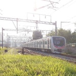 서빙고역을 출발한 열차 #2019 #thepast #summer #view... train  서빙고역을 출발한 열차 #2019 #thepast #summer #view #dr... 