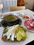 입에 저축하라 on Instagram: “등촌은 여기가 갑><><” | 볶음밥, 채소