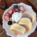 주식회사 열정한달음 | 안영미 🙂 trên Instagram: “🥞#달음카페 #머랭팬케이크 #녹여먹어요😋”
