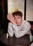 LAY Pin auf -՞ ʟᴀʏ • 레이