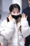 김지우가귀여워서앞구르기뒷구르기데굴데굴구르다가머리박고흘린눈물한강강물가득채움 on Twitter