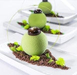 ossiano Classic. After8 🍫 Do You Guys Like What You See ?? | By Head-Ch… | 푸드 코디네이션, 디저트 접시, 무스
