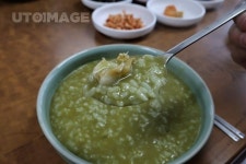 전복죽  Yanggiri, 사진, 전복, 전복죽, 죽, 전통, 한식, 별미, 전복요리, 향토, 음식, 보양, 배경 | 음식, 식품 아이디어, 음식 사진