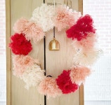 Tutorial | 마크라메 카네이션 도어벨 만들기 | DIY | MACRAME | Carnation Wreath | mini bell - YouTube - 2021 | 마크라메, 카네이션