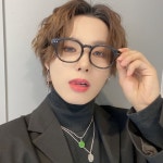 𝐖𝐨𝐧𝐡𝐲𝐮𝐤✨ ELAST(엘라스트) on Twitter | 연휴, 안경