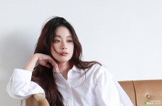 [오연서] 봄바람 휘날리며 날아온 #오블리 #화보비하인드 : 네이버 포스트 di 2020 | Selebritas