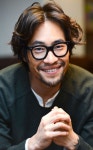 류승범 프로필 나이 키 결혼 부인 화보 머리 장발 과거 공효진