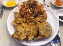 태산만두 - 동성로 한정식 / 백반 / 정통 한식 | 맛집검색 망고플레이트 - 2021 | 식품 아이디어, 음식, 한식