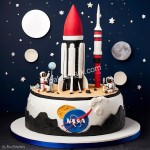 36 Space-Themed Cake Design Ideas [GALLERY] - BakeSpark 36 Space-Themed Cake Design Ideas [GALLERY] - BakeSpark in 2024 | Themed... 