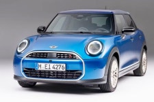 “이렇게 앙증맞긴 처음이다”..결국 공개된 미니쿠퍼 5도어 풀체인지, 디스플레이 이거 ‘실화?!’