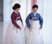 최고급본견을 사용한 우아하고 세련된 디자인의 테힐라한복... 최고급본견을 사용한 우아하고 세련된 디자인의 테힐라한복... 