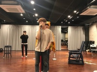 10월9일 드림아트센터1관 에서 만날   삼형제본하  #박규원 #문성일 #최석진  사진1.2.3 https://t.co/S3MPDxJAQW - … | Rain jacket... 