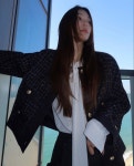 💛 @bella_w.young on Instagram: #광고 젊음에 대한 열망을 담아 𝑮𝑰𝑹𝑳𝑯𝑶𝑶𝑫 @ych_official  - #YCH... 