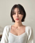 합정미용실 에이엠톤 하얀 [ 단발 / 레이어드컷 ] on Instagram: “겨울을 맞이하며 따뜻한 #모카브라운 컬러와 #태슬컷 #태슬펌 . . 은은하게... 