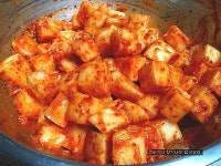 아삭아삭 시원하고 개운한 깍두기 간단하면서도 맛있게 담기~~ 태풍이 잠시 물러간 자리에이젠 더위가 한자리 차치하고 있어 날이 많이 무더운것... 