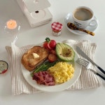 Pin by 𝐣 𝐢 𝐧 𝐮 💭 on 냠 !! ૮ ・ﻌ・ა | Cafe food, Food drink photography, Healty food