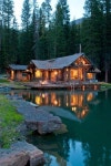 The setting is gorgeous and although a small home, it is filled with big design #RusticArchitectu…(이미지 포함) | 별장... 