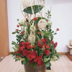 상주제일교회 - Google Search in 2020 | Church flower arrangements, Flower arrangements, Red wedding