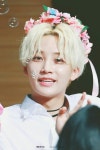 Pin page SEVENTEEN♡에 있는 Chiara Neri님의 핀 | 정한, 유명인, 민규