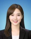 바로 팝콘스튜디오 대학로점과 함께하는 것:) 최고의 기술력으로 최고의 사진을 만듭니다 가장 아름다운 얼굴을 담는 팝콘에서 소…【2022】... 