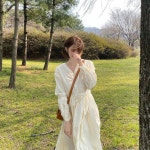 은아’s Instagram profile post: “이번주 업데이트도 끝났고 기분 좋은 금요일 💛 모두들 행복한 주말 ~~ 💛🌷✨” | 좋은 금요일... 