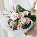 #감성꽃놀이 #꽃놀이#감성부케 #핸드타이드꽃다발 #tamflorist #파주플라워 #파주플라워레슨 #플라워레슨