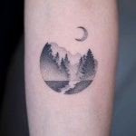 Instagram의 타투이스트 오이님: “마음속 달을 담다 ,2019 (hold the moon in ones heart) . . . . #달타투 #풍경타투 #나무타투... 