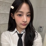 newjeans 뉴진스 minji selca icon phoning update 241031