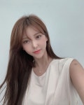러블린 🕊はInstagramを利用しています:「메이크업 국가자격증 따고 싶어서 아침부터 강남 #올댓뷰티아카데미 가서 메이크업 첫수업...
