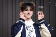 🐱𝐉𝐮𝐬𝐭𝐇𝐮𝐛𝐢𝐢𝐄🐱🐻Happy🍀Lew Day 05⋆04⋆23🐻 - 2023 | 생일, 생일 축하해