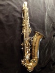 The Martin Magna Alto Saxophone #305004 98% Original Lacquer.  Its relatively hard to find a lacquer Martin Committee III or... 