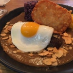 수제카레함박 토핑추가 이뻐서몰래한컷찍었습니다  #h3bistro... 연신내맛집 #함박스테이크 #햄버거스테이크 #은평구맛집 #서울맛집... 