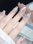 Pin page Ghim của DDE:) trên 메이크업/네일아트