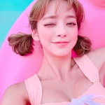 #chuu 꿀 낮잠 잤으니 오후시간도 히먀히먀💪🏻💗 | 아시아의 아름다움, 패션, 여성